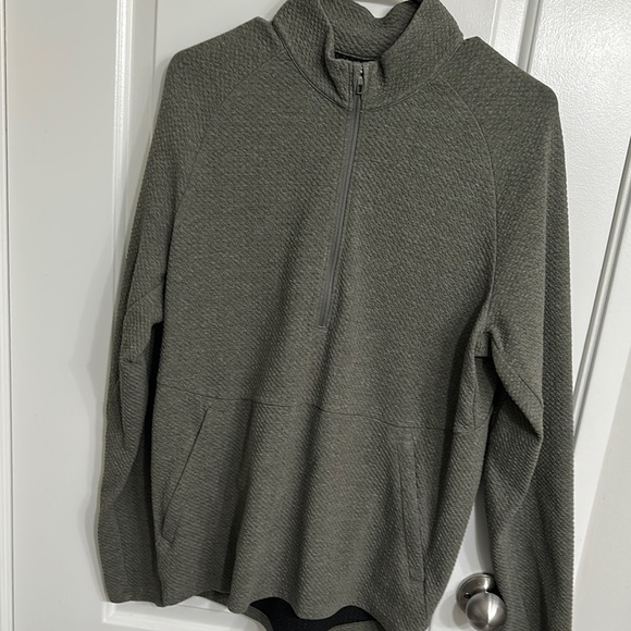 Mens lululemon At Ease 1/2 Zip - Picture 1 of 3